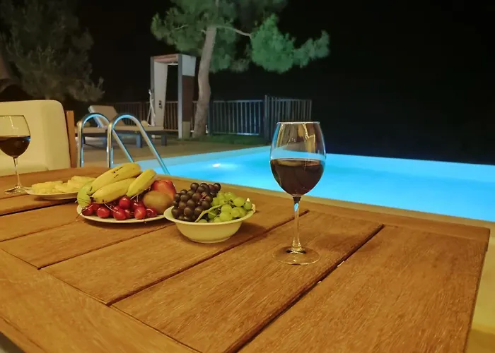 Sun 10 - Planet Luxury Villa