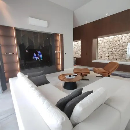 Sun 10 - Planet Luxury Villa